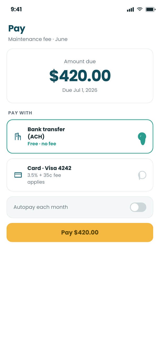 Resident paying dues in the Predio app